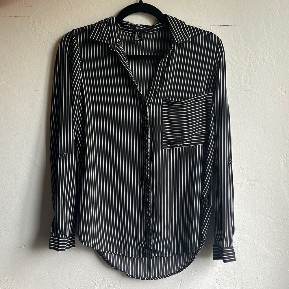 Black & white long sleeve S shirt